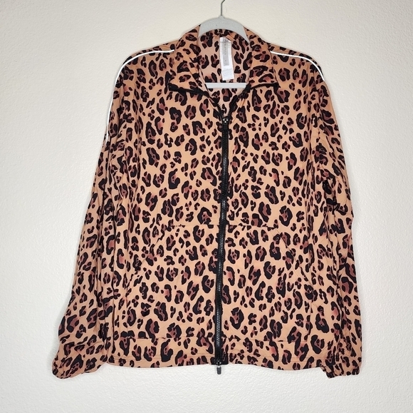 Fabletics Cheetah Print Oversized Flyweight Windbreaker S - Picture 4 of 9